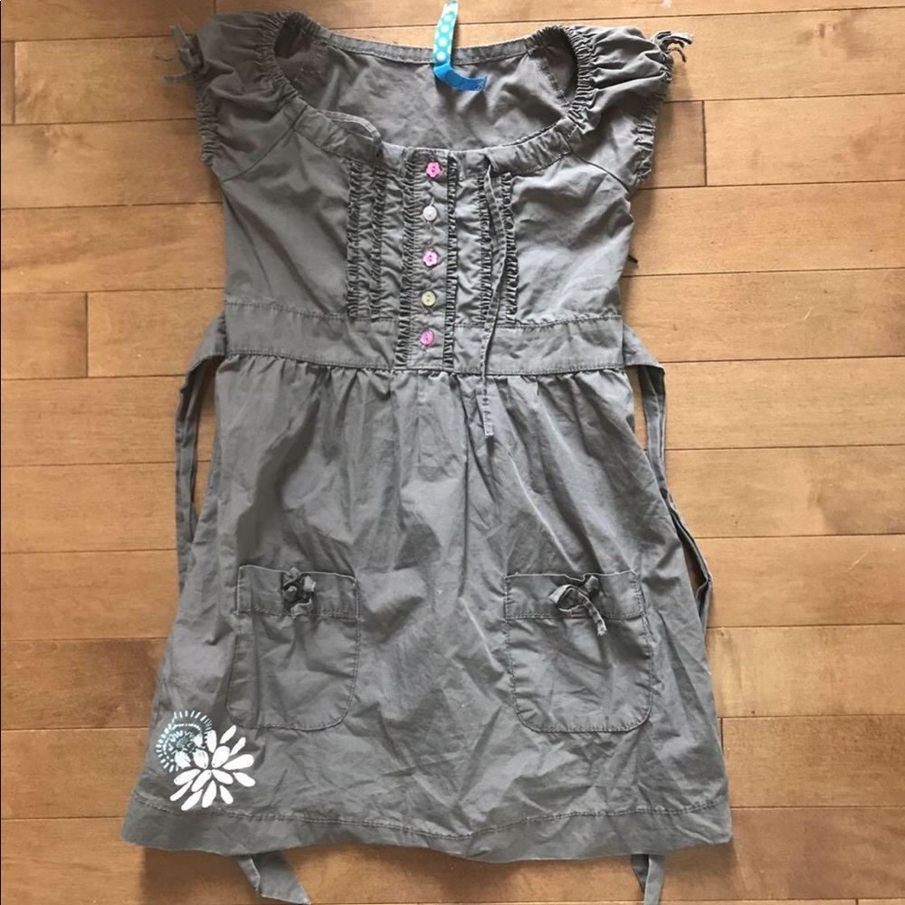 Size 6 Blu dress